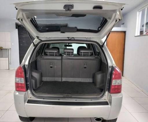 HYUNDAI TUCSON 2.0 MPFI GLS 16V 143CV 2WD GASOLINA 4P AUTOMÁTICO